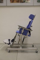 Учебное место учащегося с нарушением ОДА (р. гр. 1,15-1,6 м, столешница из фанеры) - fgospostavki.ru - Апатиты